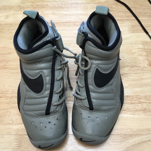 Nike Other - Nike Air boys shoes very gently used condition